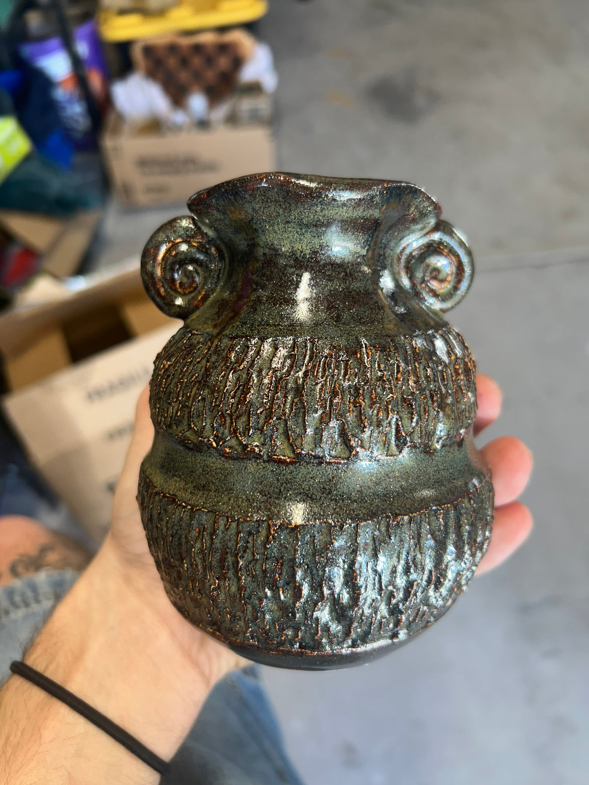 Skull Sparkle Vase