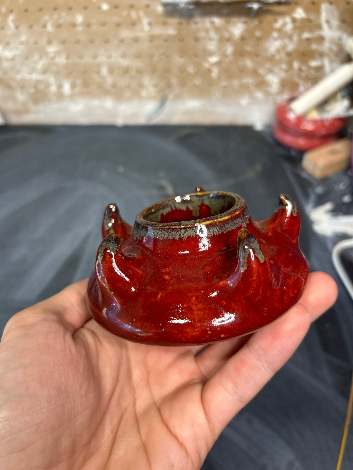 Mini Horned Vessel