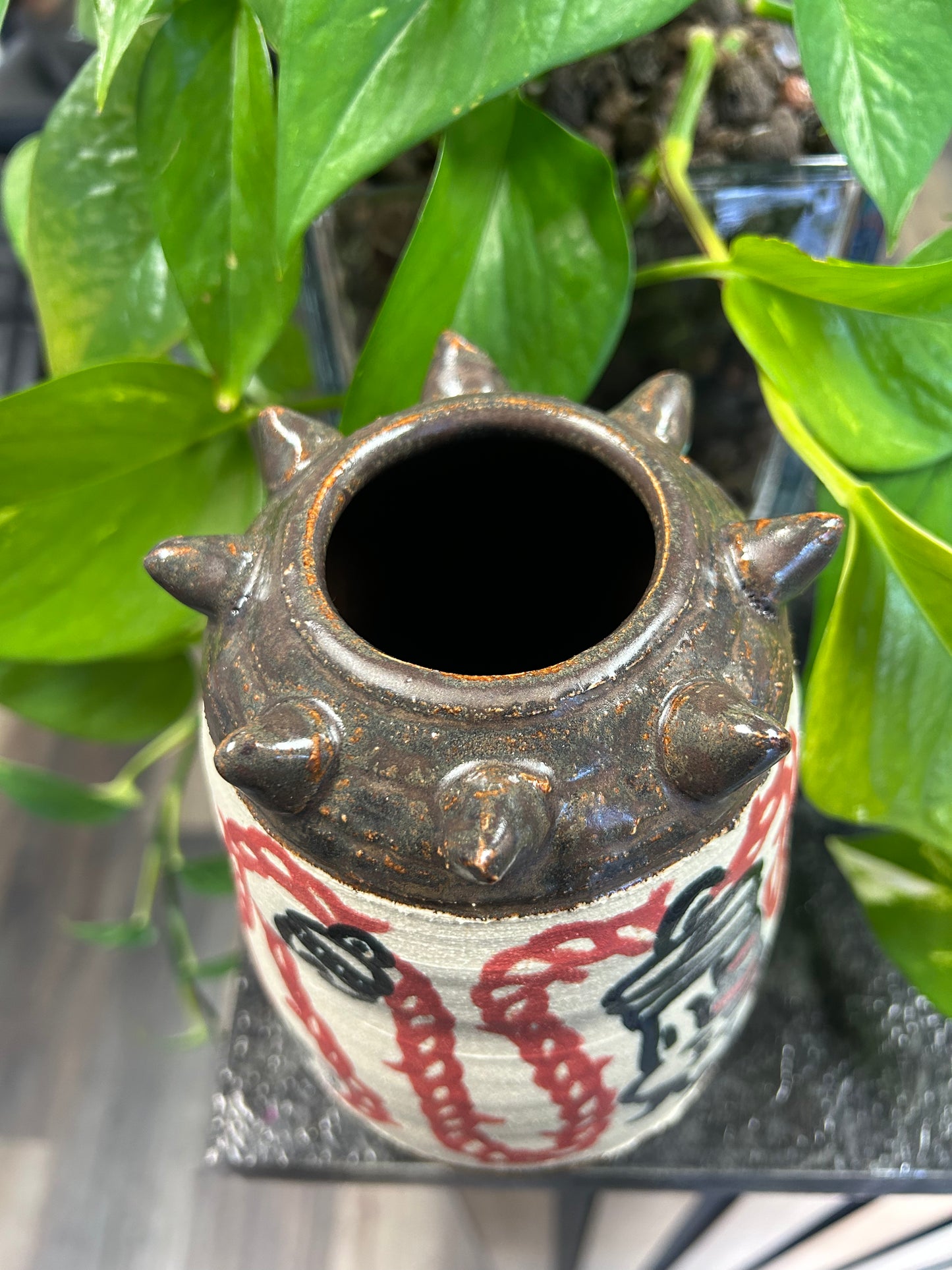 Paw & String Vase