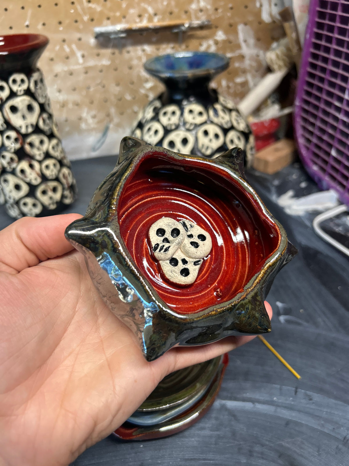Spiky Skullstack Ashtray 2