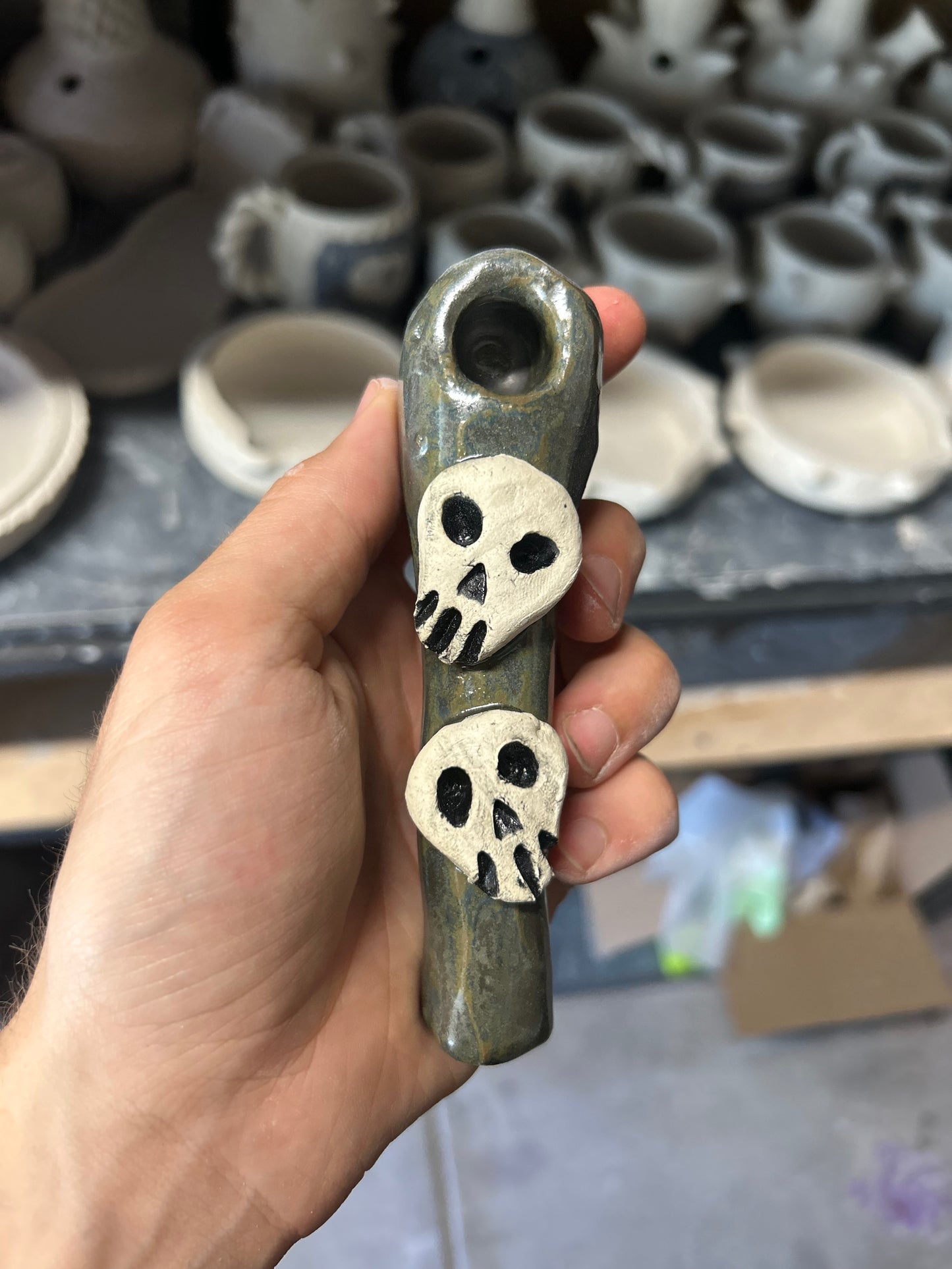 Double Skull Pipe
