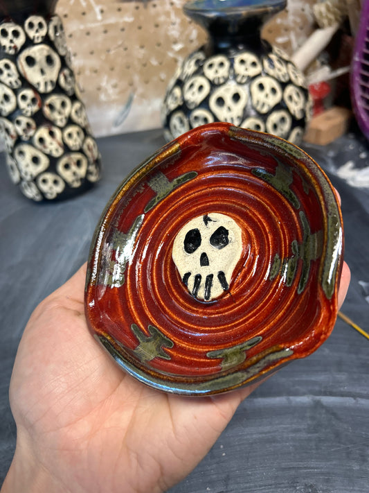 Single Skull Ashtray