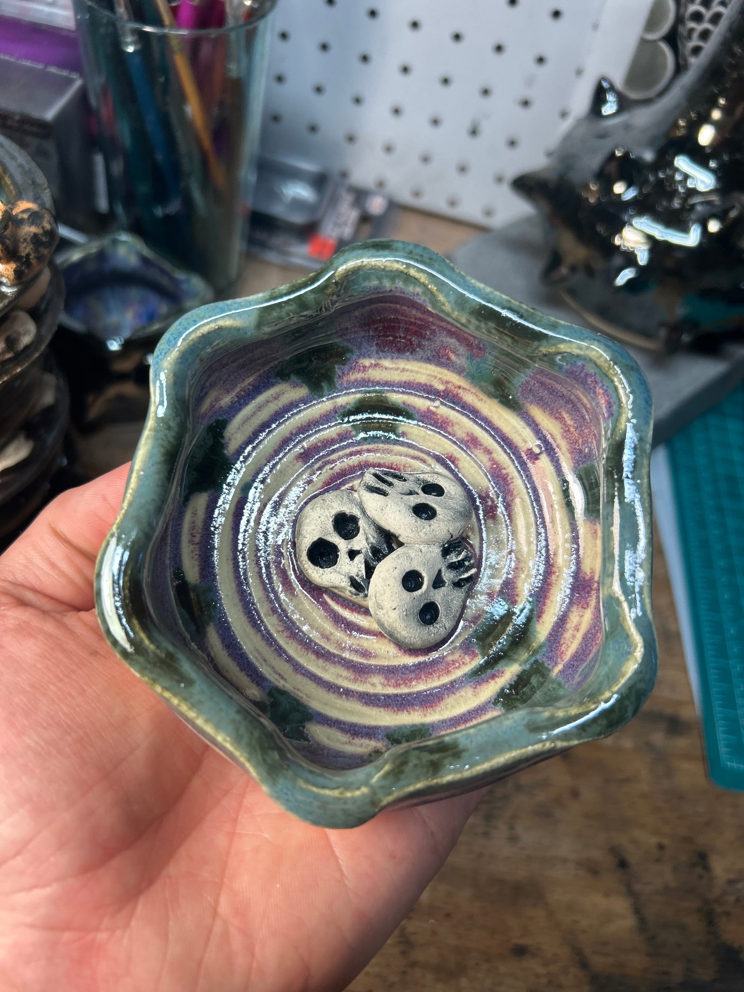 Wavy Skullstack Ashtray