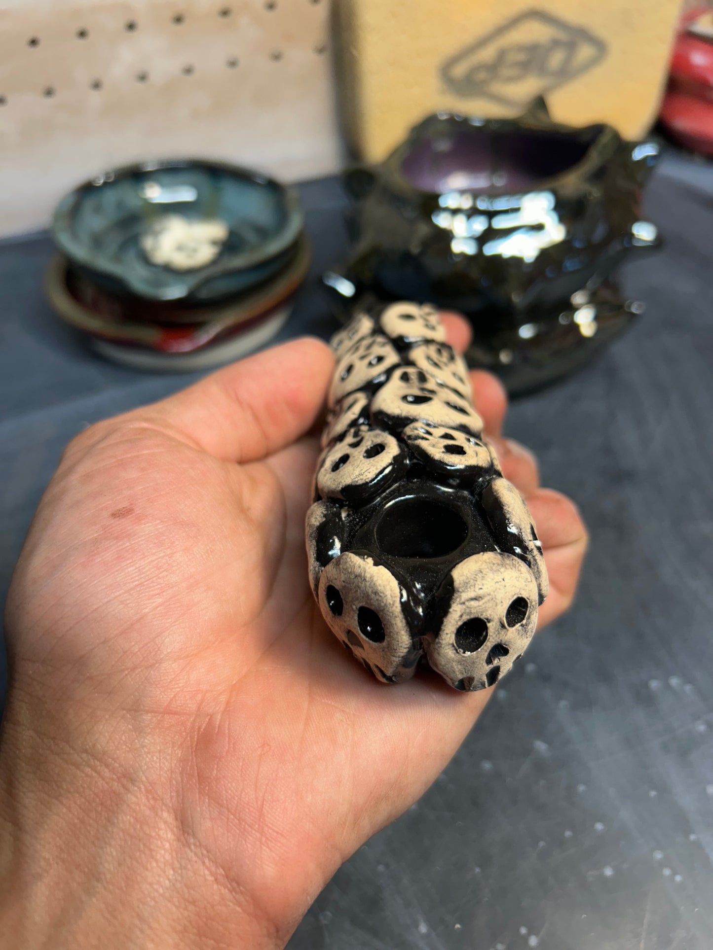 Skull Gala Pipe 2