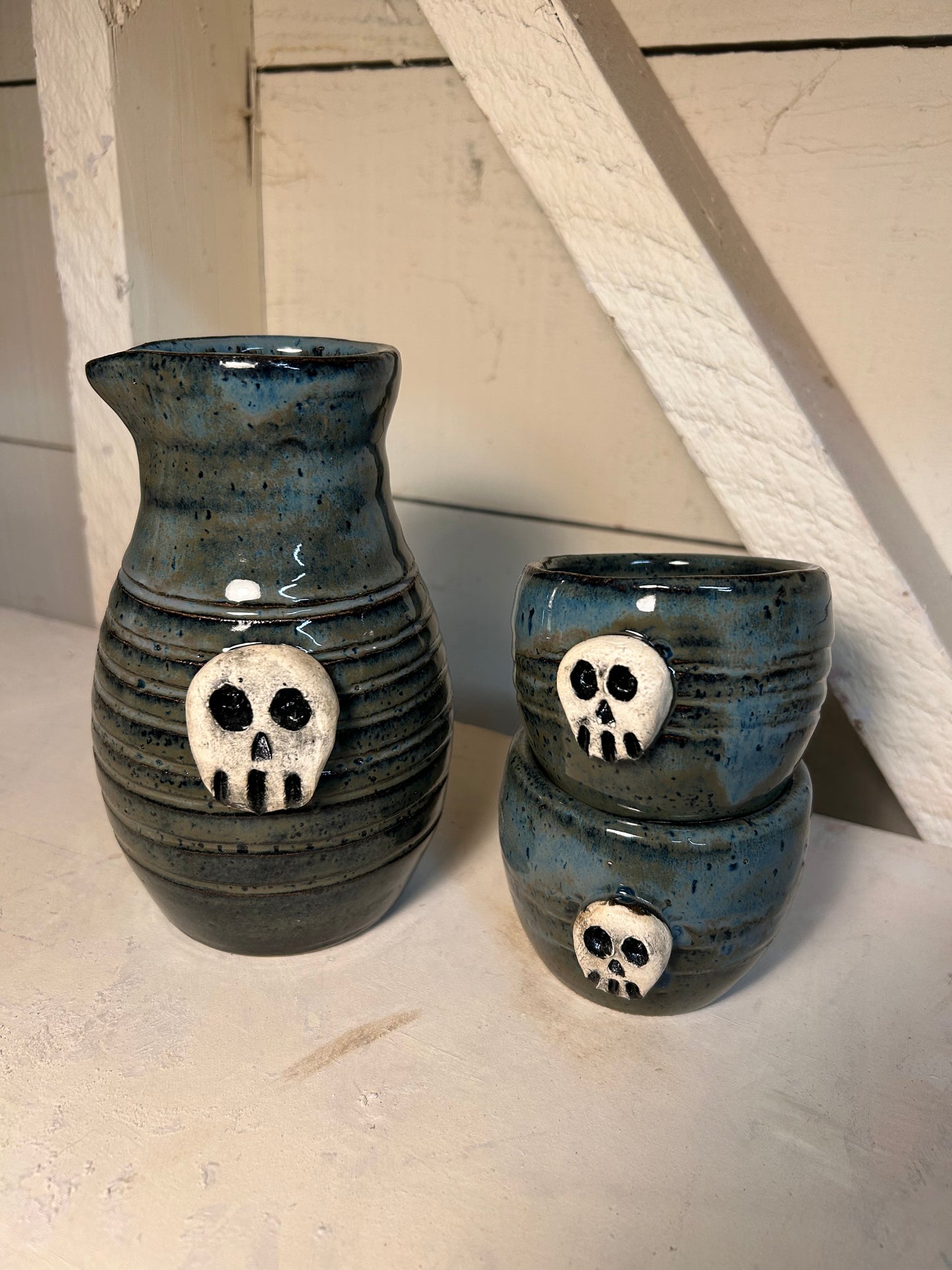 Skull Drinking Set