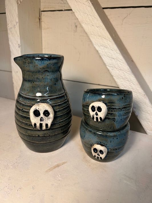 Skull Drinking Set