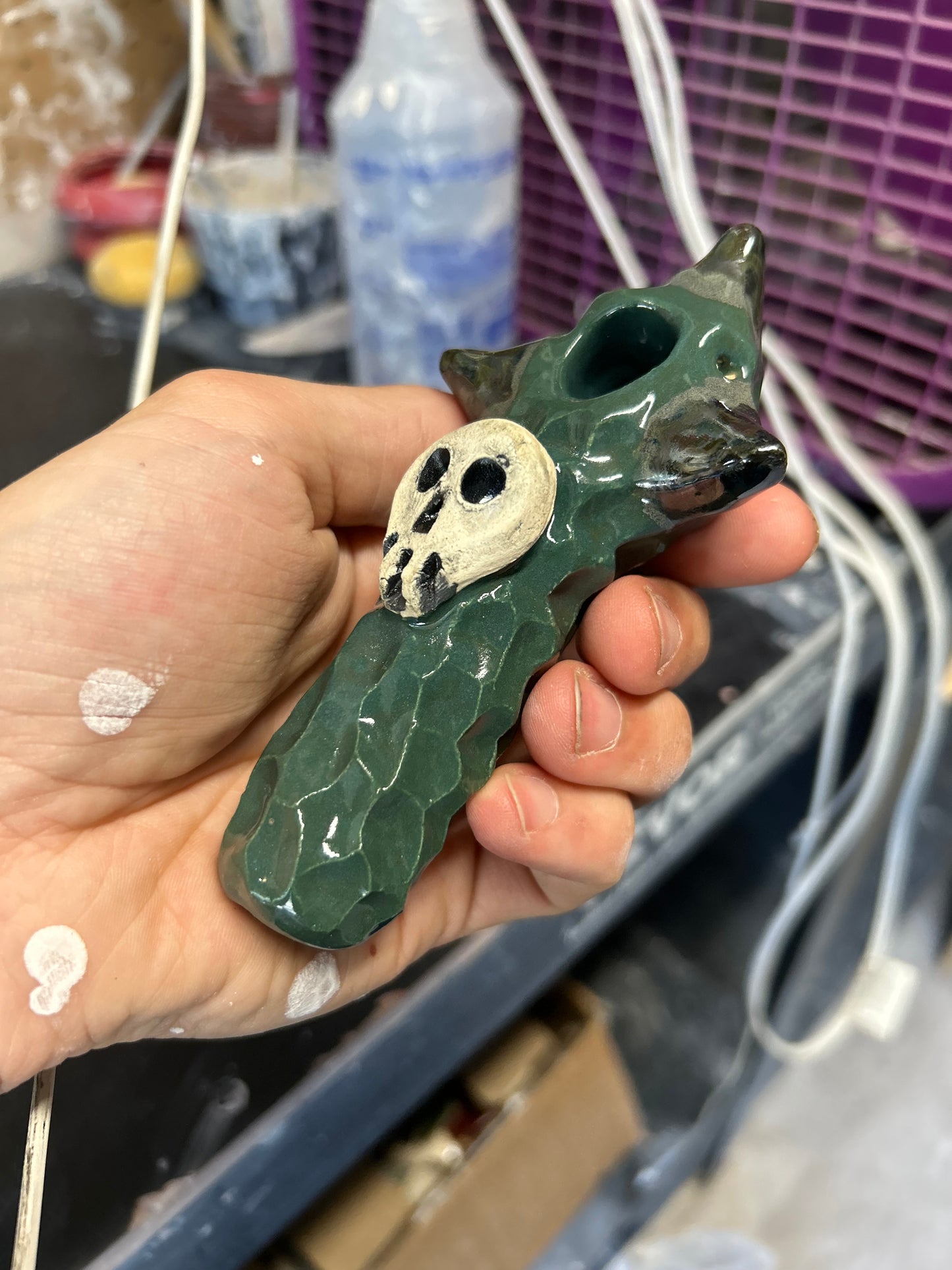 Spiky Skull Pipe