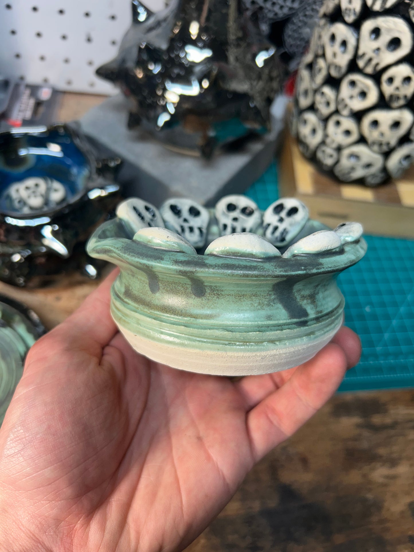 Skull Gala Ashtray 3
