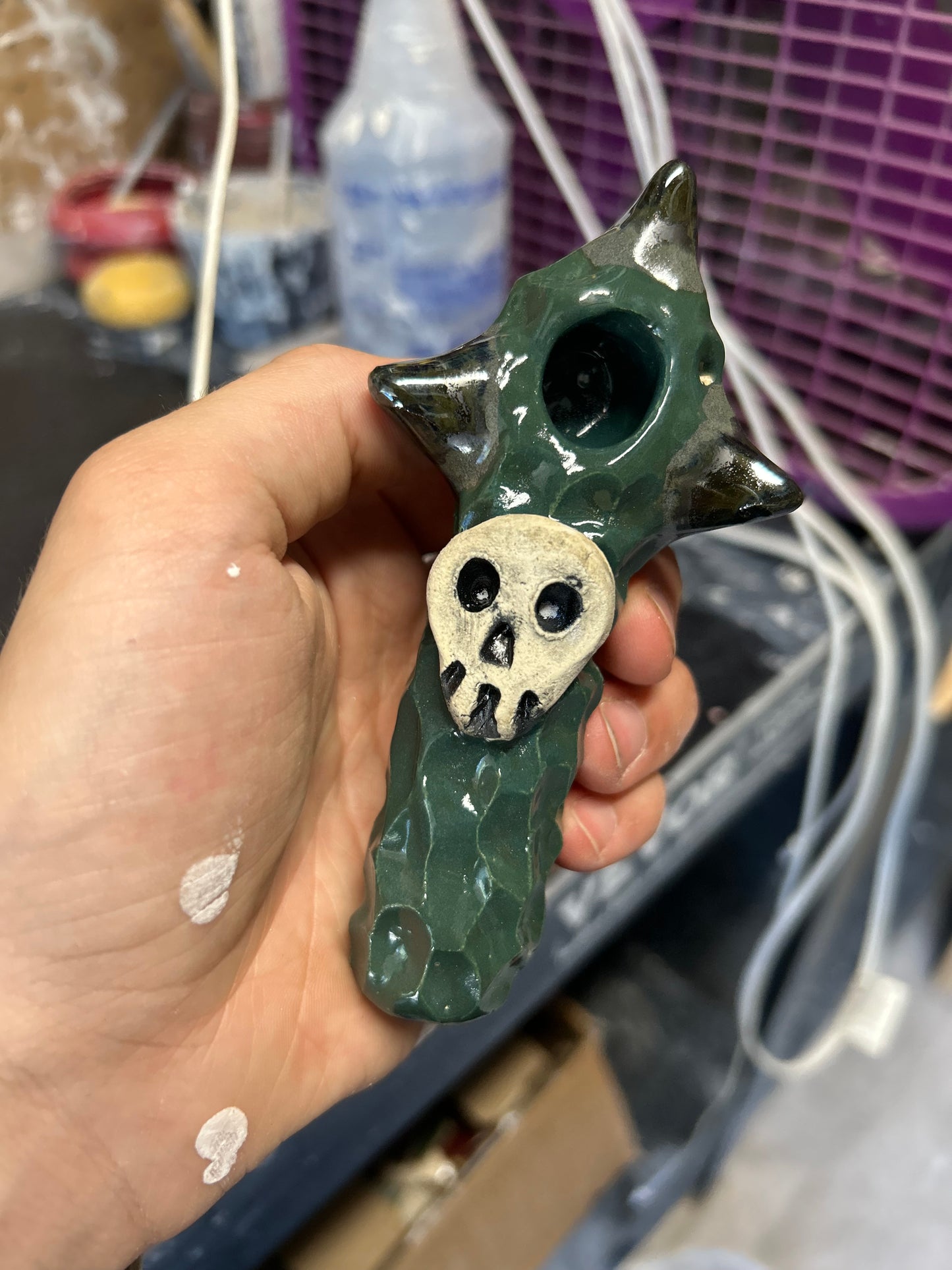 Spiky Skull Pipe