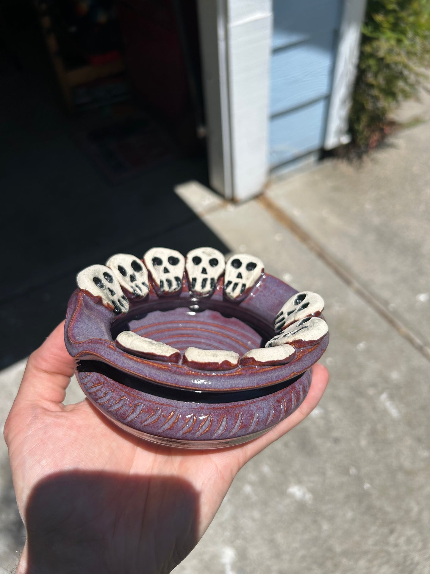 Skull Gala Ashtray 1