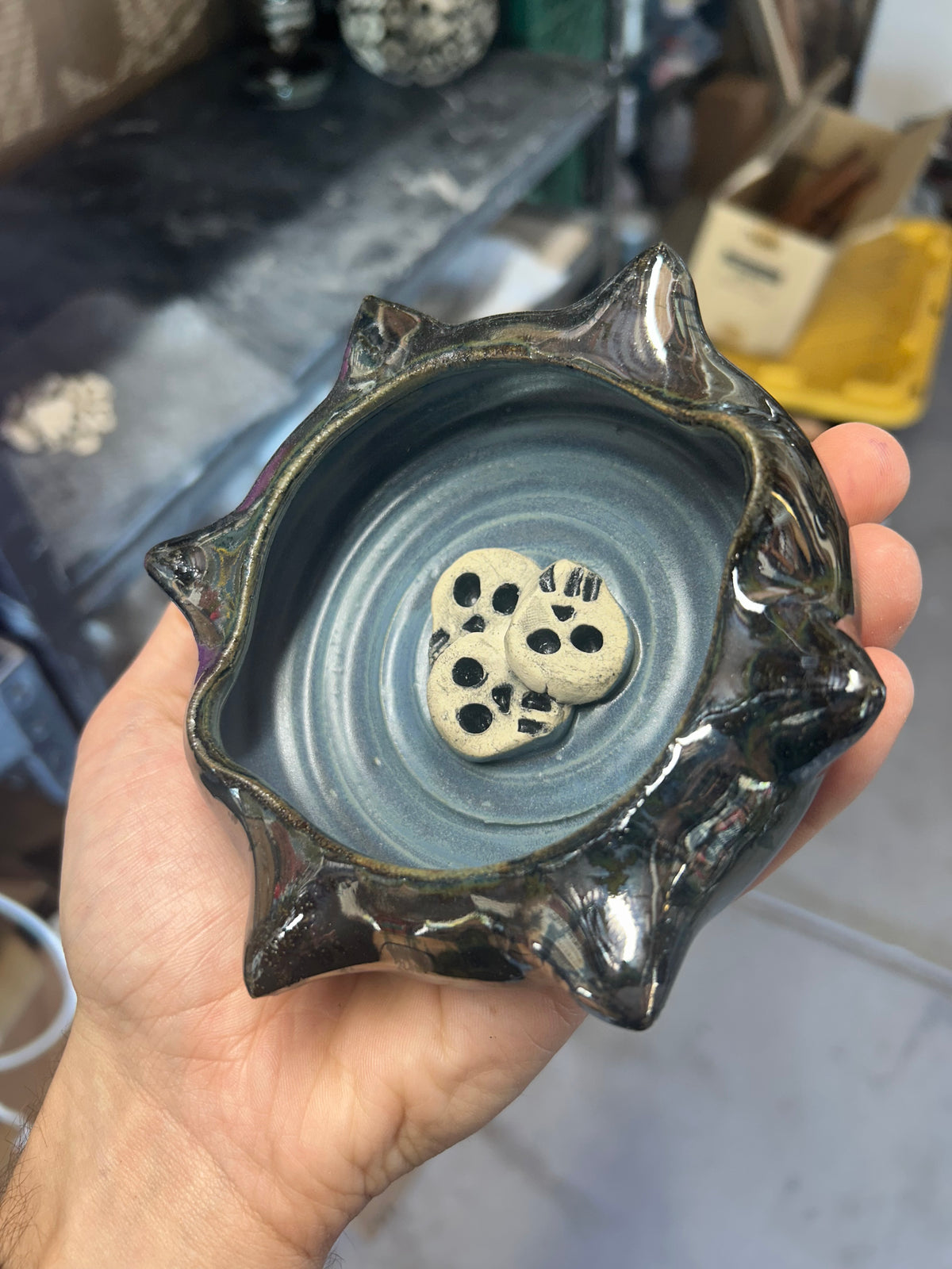 Spiky Skullstack Ashtray 1
