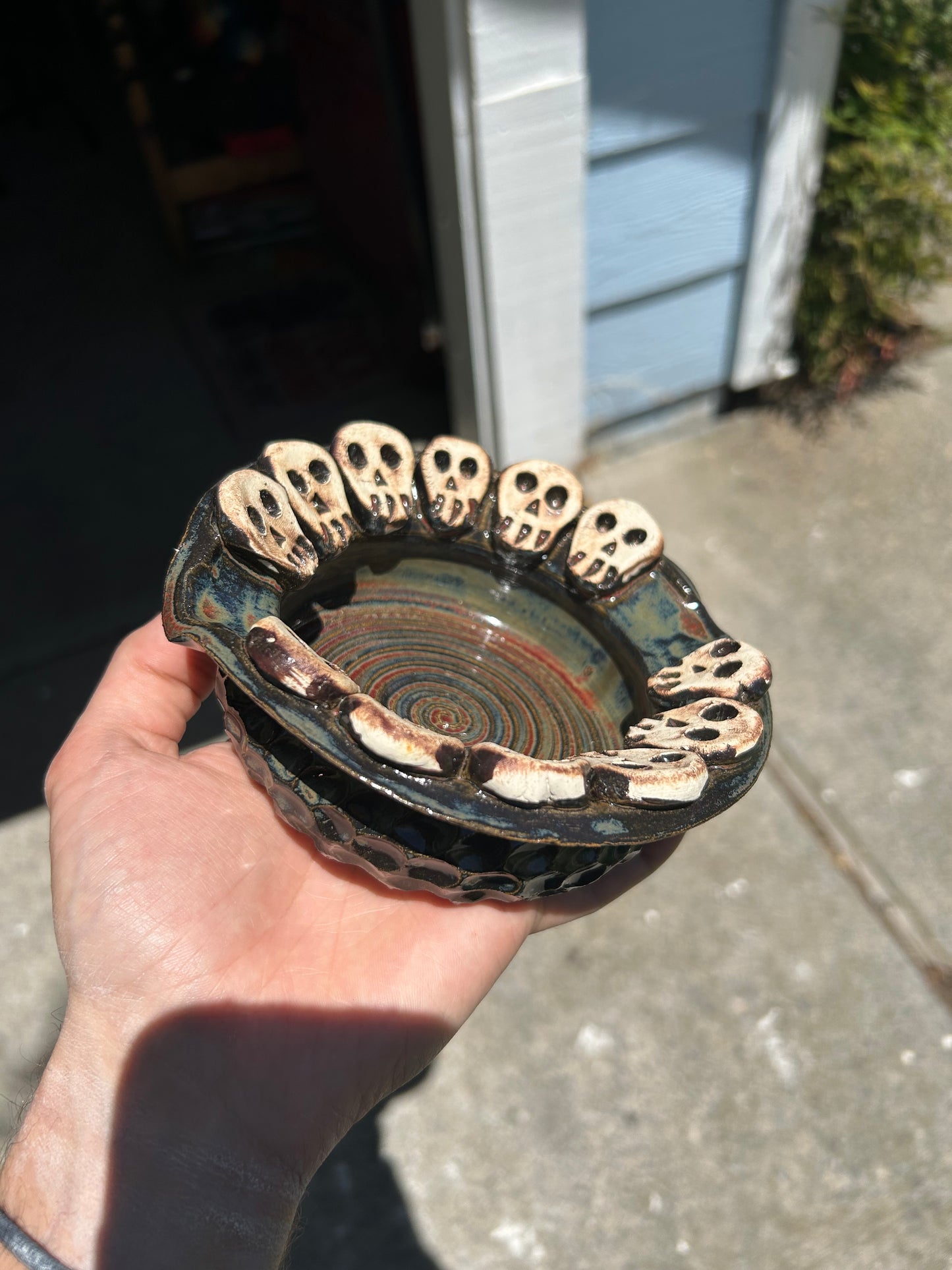 Skull Gala Ashtray 2