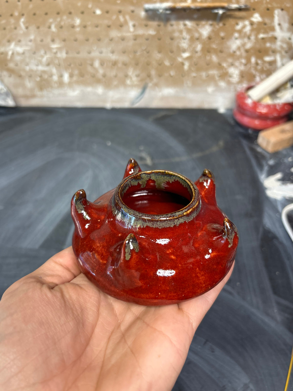 Mini Horned Vessel
