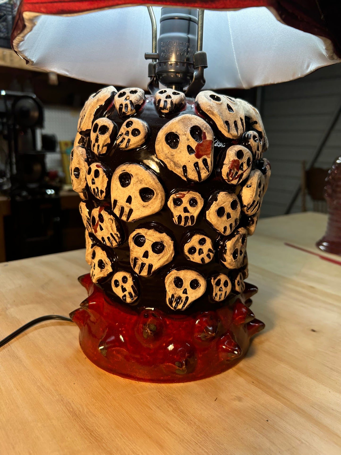 Skull Gala Lamp