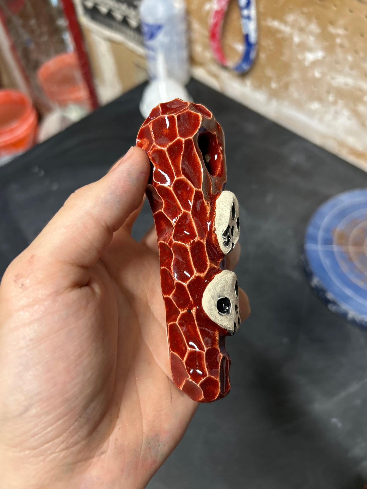 Red Double Skull Pipe