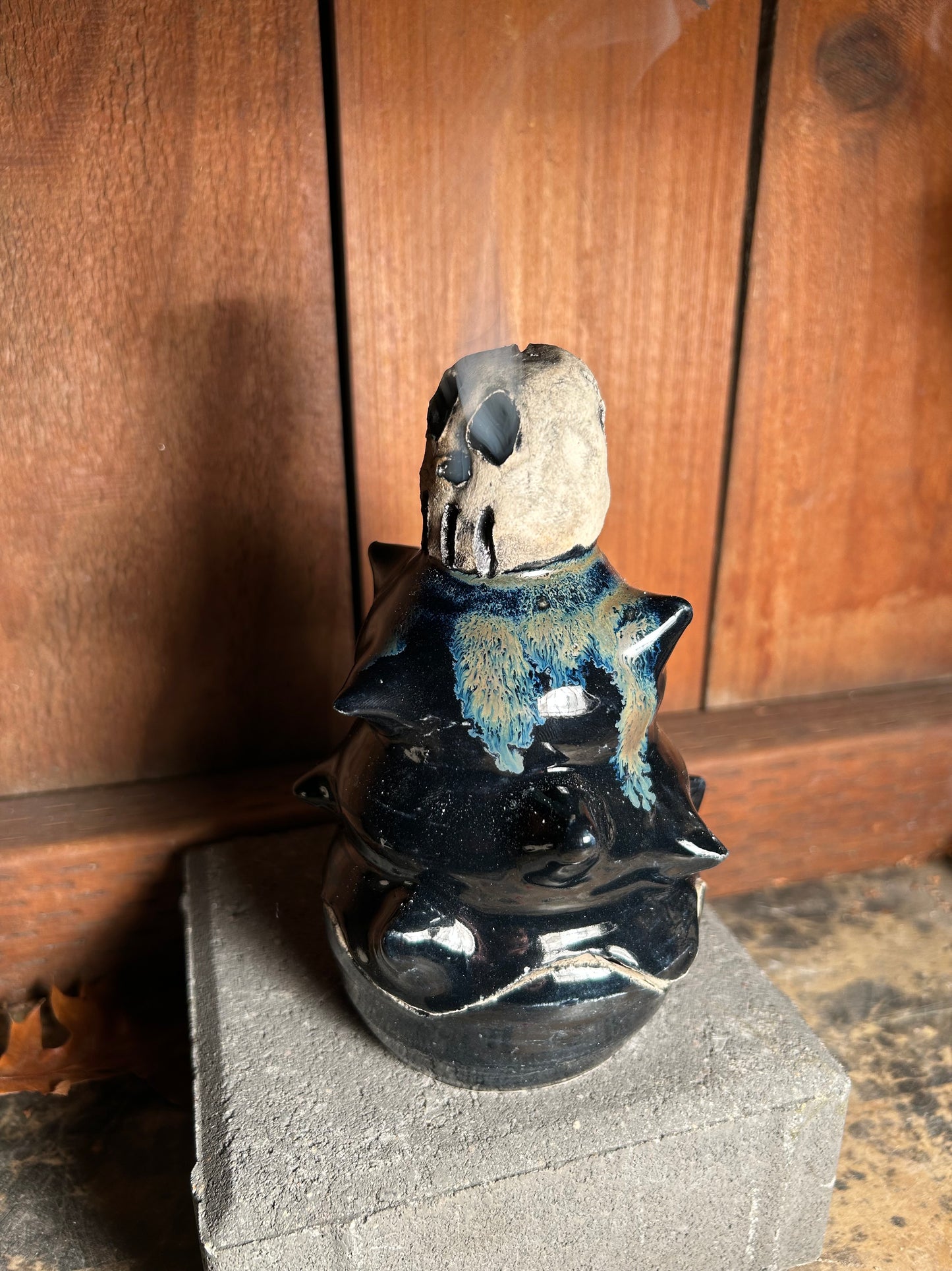 Obsidian Skull Incense Holder