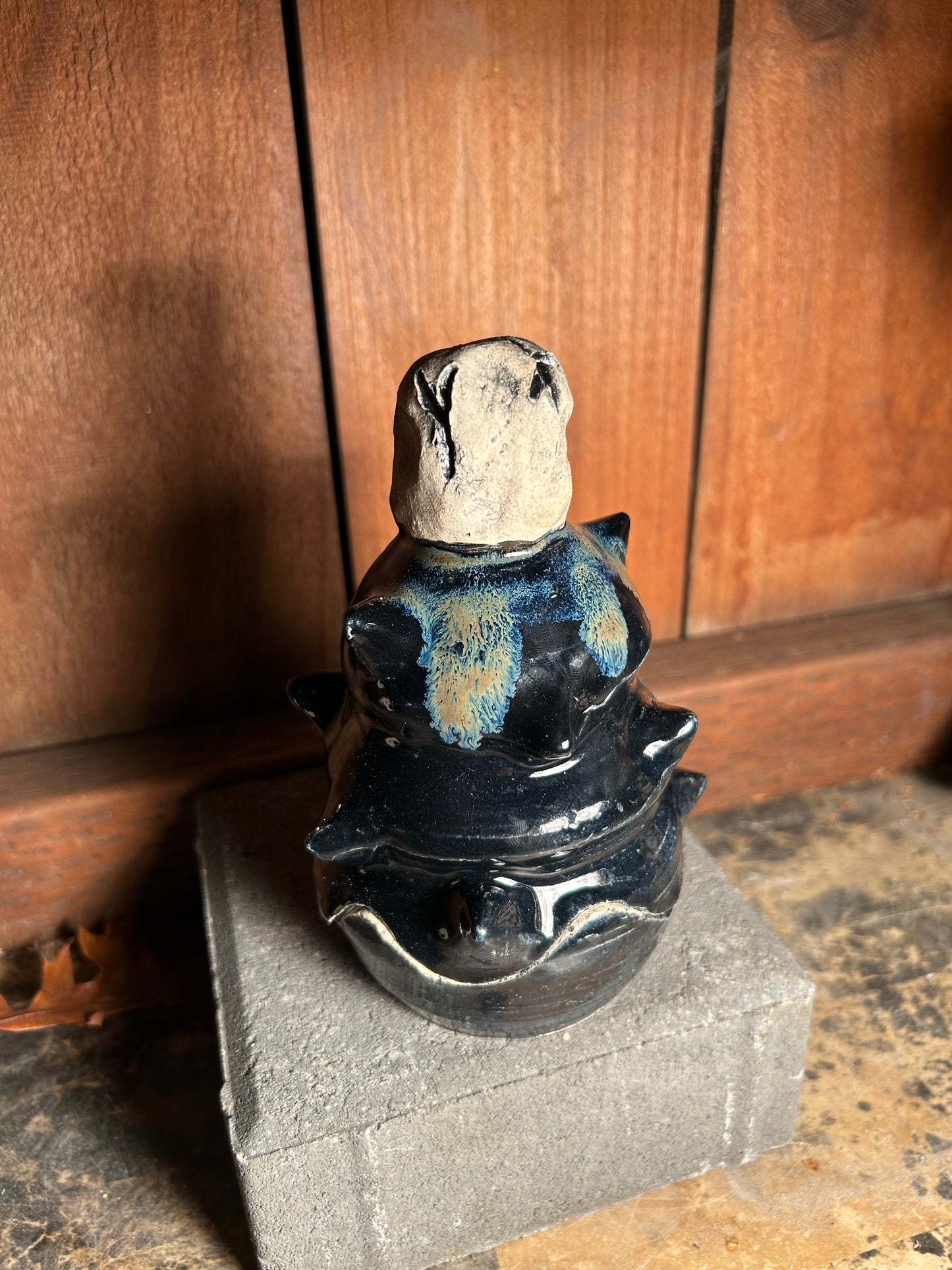 Obsidian Skull Incense Holder